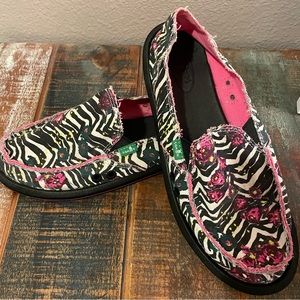 Sanuk slip on